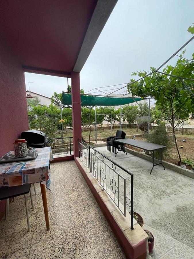 Apartamento Apartman Pcelica Pula Exterior foto