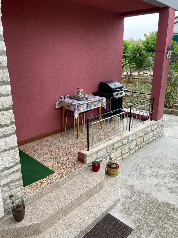 Apartamento Apartman Pcelica Pula Exterior foto